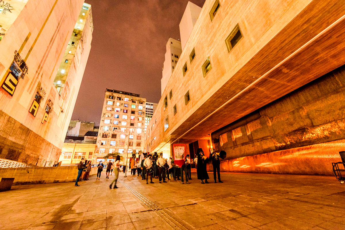 Marchas | Cvlto Do Fvtvro