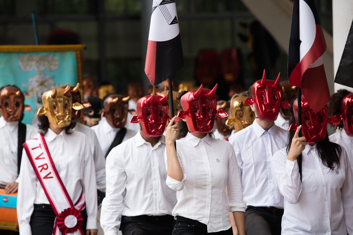 Marchas | Cvlto Do Fvtvro