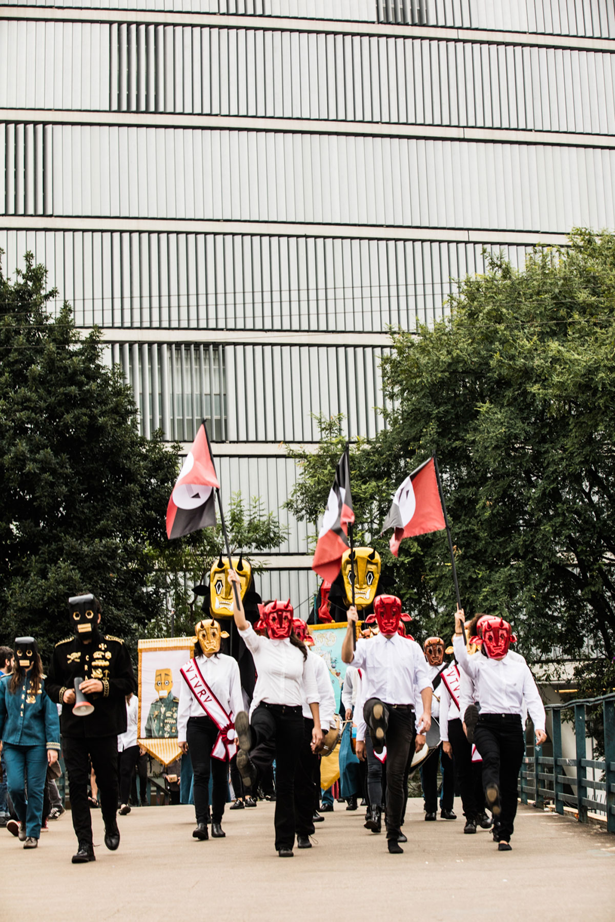 Marchas | Cvlto Do Fvtvro