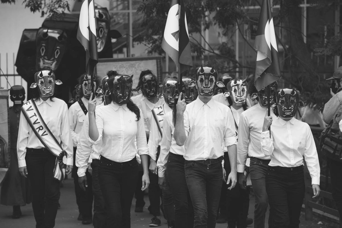 Marchas | Cvlto Do Fvtvro