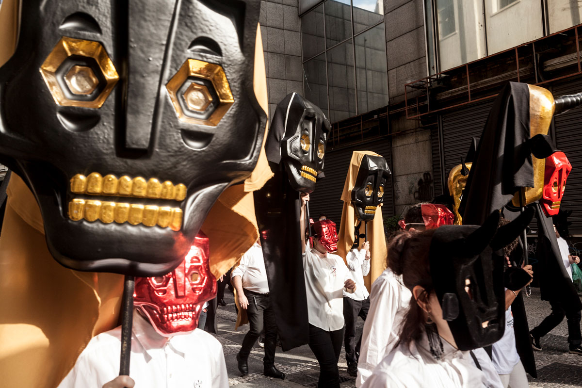 Marchas | Cvlto Do Fvtvro