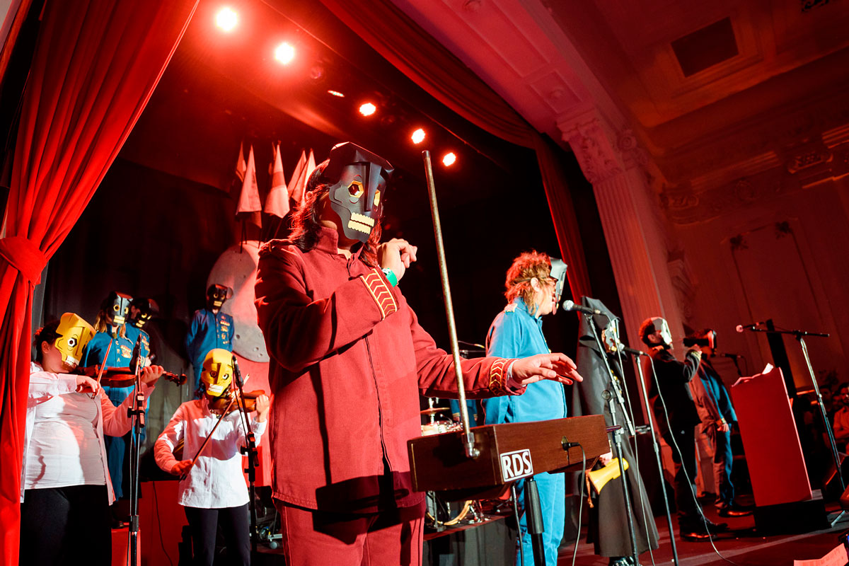 Marchas | Cvlto Do Fvtvro